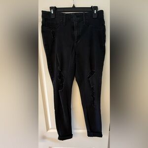 Universal Thread Women's Black Skinny High Rise Jegging  with Distress.